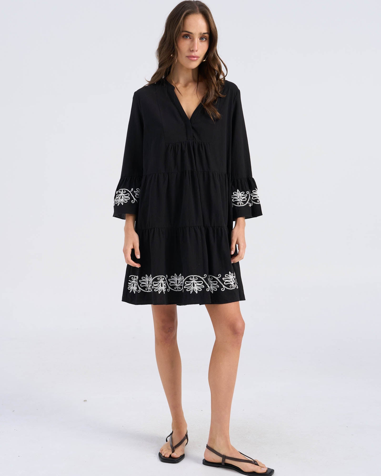 VMAMELIA EMBROIDERED MINI DRESS